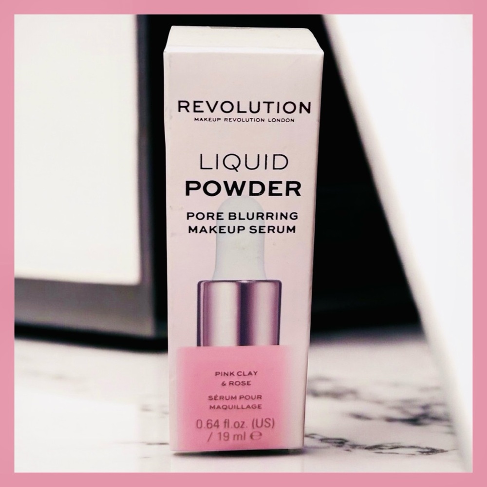 Pore Blurring Liquid Powder Makeup Serum BY MAKEUP REVOLUTION